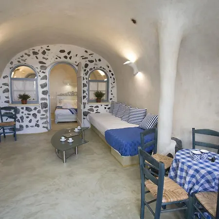 αura Cave *