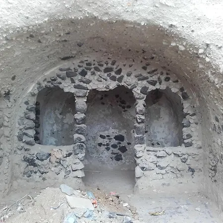 Villa αura Cave *